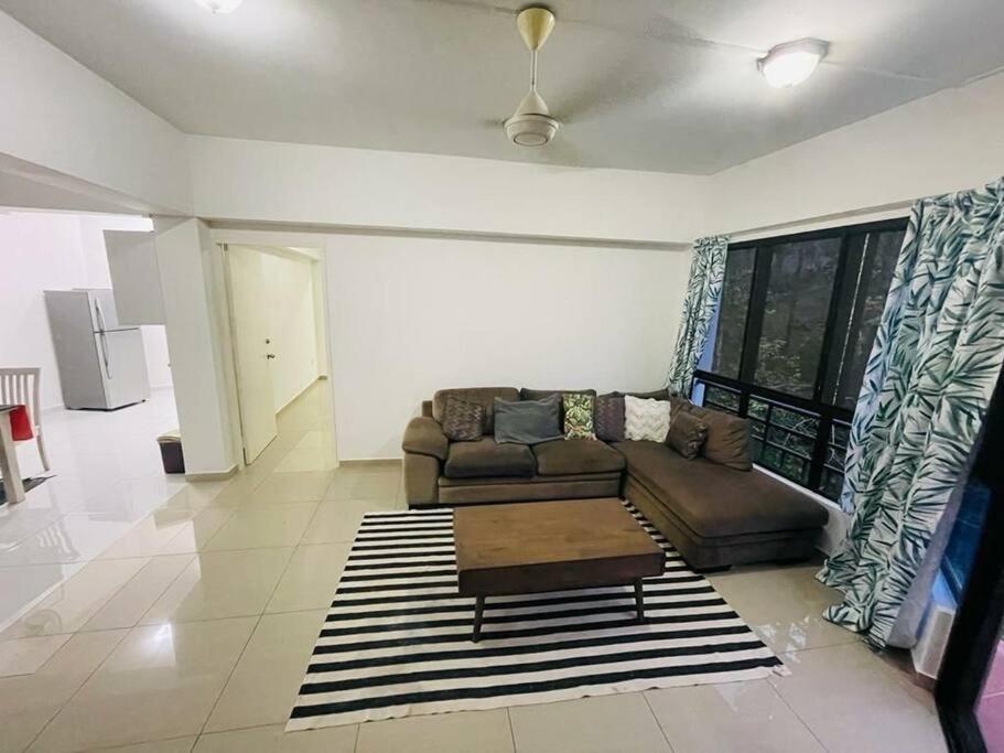 Kk Jungle Hideaway Lovely Apartment 5 Mins Walk To Town Kota Kinabalu Zewnętrze zdjęcie